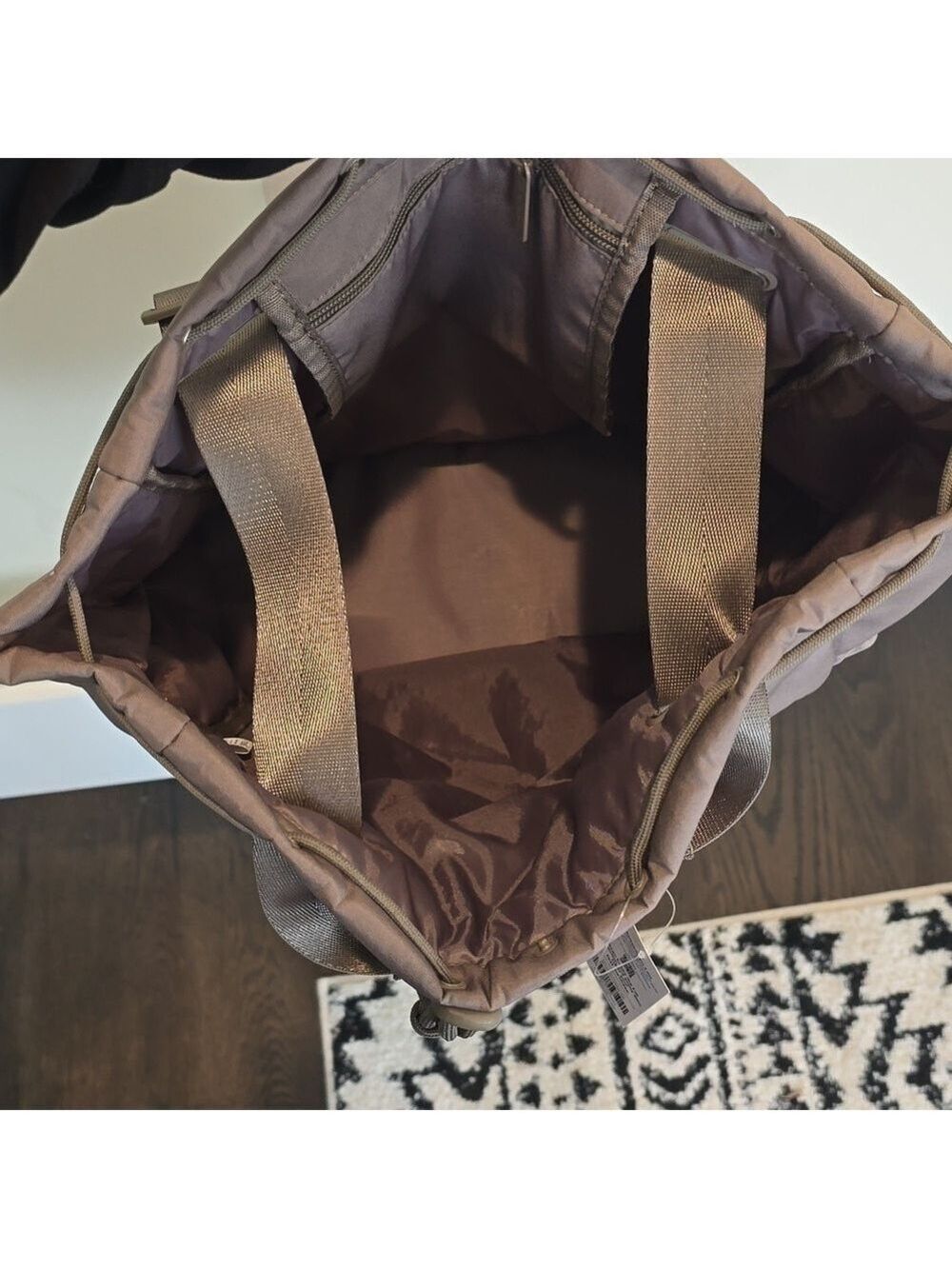Beyond Yoga Convertible Gym Bag Backpack in Birch NEW! - Picture 11 of 12